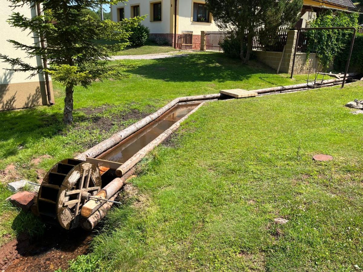 Ubytovani Chotevice Hostinne  Exterior photo
